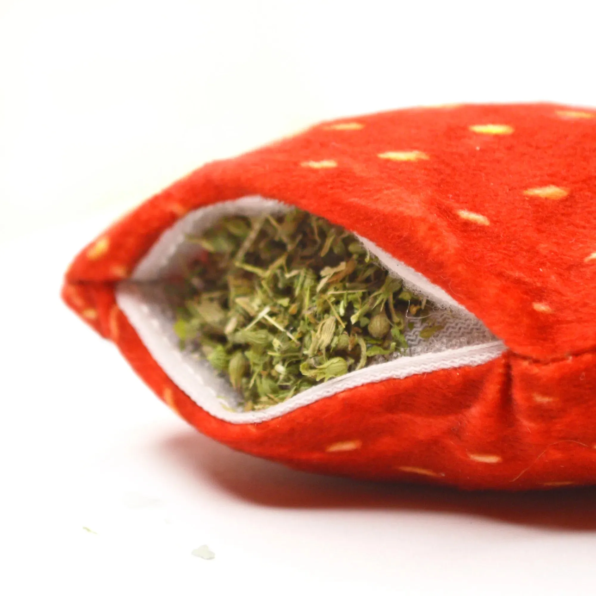 Get Sprung Strawberry Refillable Cat Toy